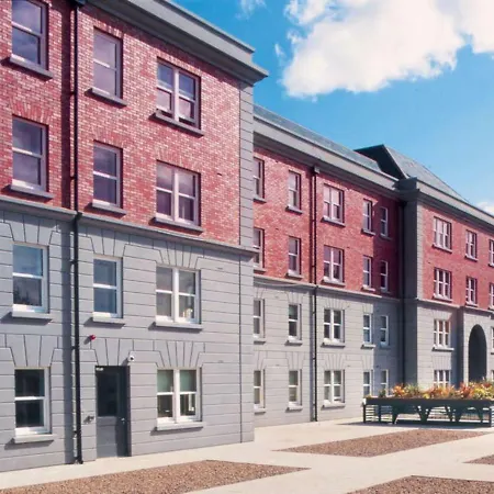 2 Bedroom In Central * Dublin